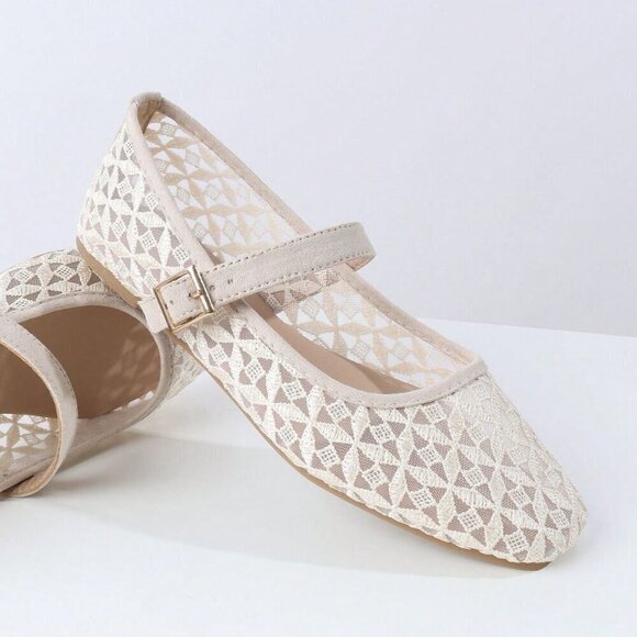 Apricot Elegant Women's Hollow Out Slip-On Flats - Picture 2 of 7